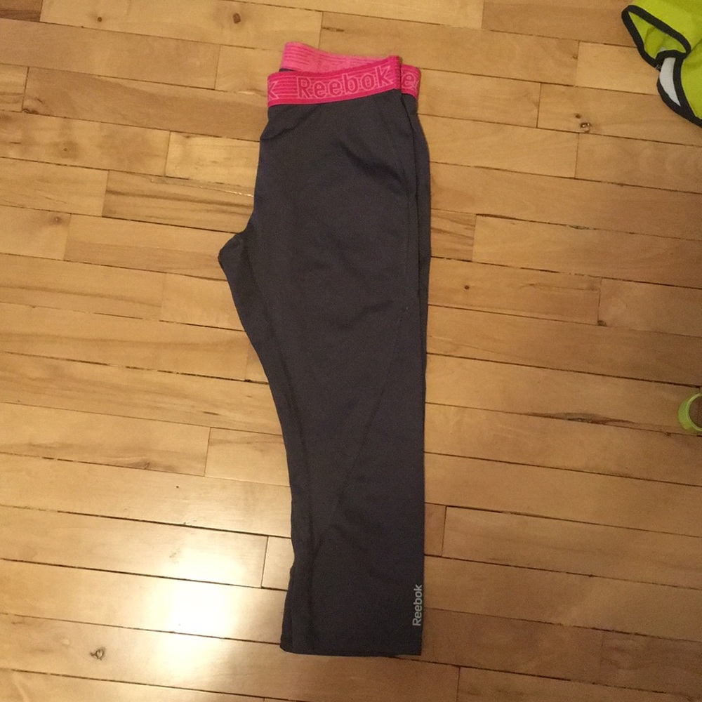 Reebok Gray Cropped Leggings